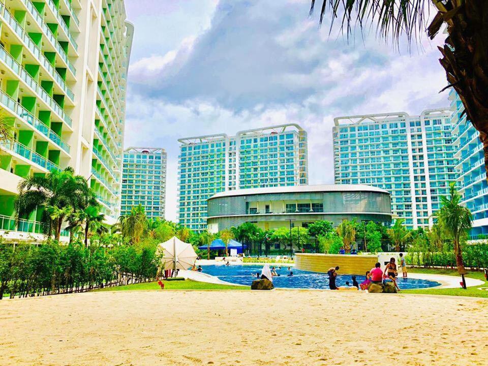 Azure C2 Balcony Wifi Near Mall Airport Multiple Units Paranaque City Exterior foto