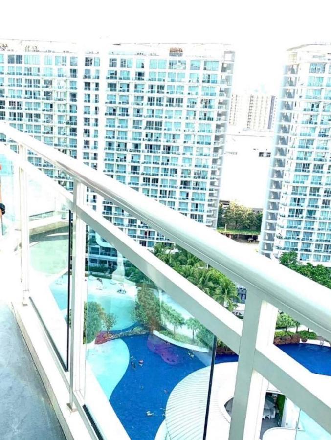 Azure C2 Balcony Wifi Near Mall Airport Multiple Units Paranaque City Exterior foto